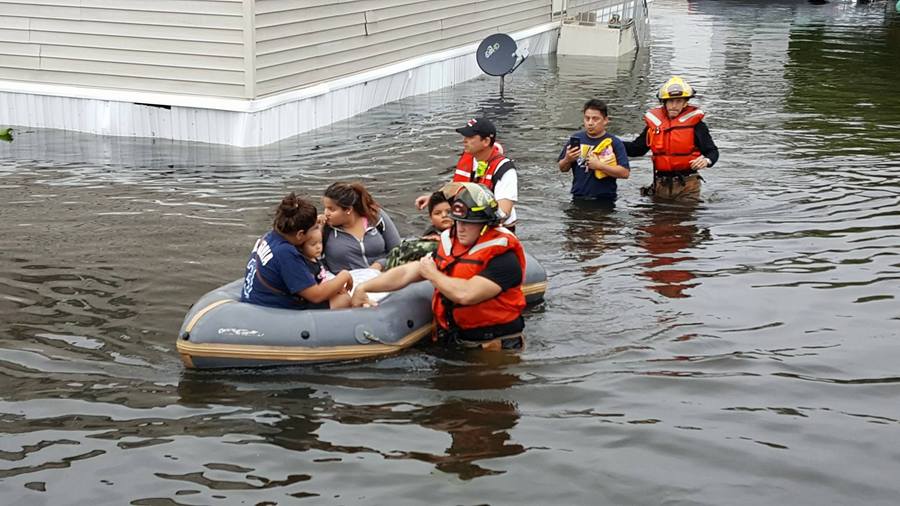 Flooding forces 30+ families to evacuate Mariners Cove Mobile Home Park