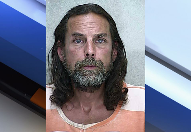 Florida man arrested for burning church's American flags, deputies say