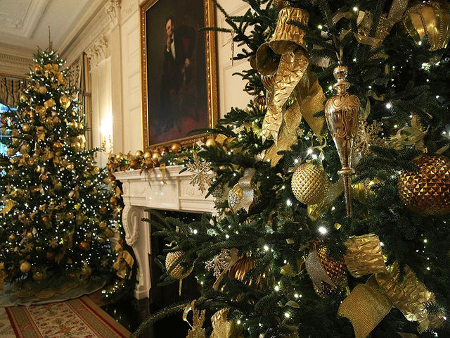 washington dc november 27 the state dining room at the white house during a press preview of the 2017 holiday decorations november 27 - When Is The White House Decorated For Christmas 2017 washington dc november 27 the state dining room at the white house during a press preview of the 2017 holiday decorations november 27 - When Is The White House Decorated For Christmas 2017