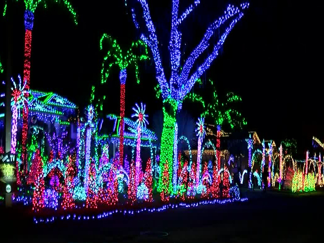 Christmas Lights In Riverview Fl 2022 Local Family's Lights In National Spotlight
