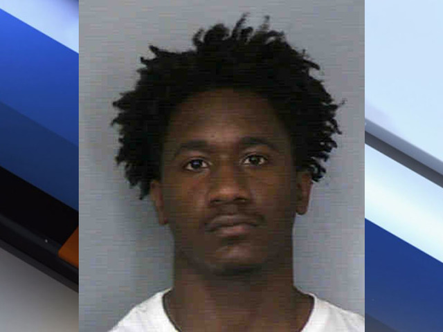 Police look for man who robbed 64-year-old at gunpoint with help of suspected prostitute