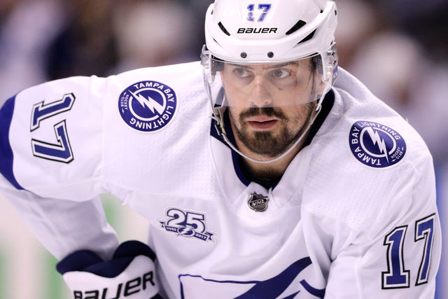 PHOTOS | Bolts beat Bruins in Game 3