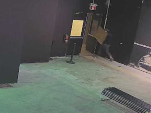 Banksy print worth $45K stolen from Toronto art exhibit, caught on camera