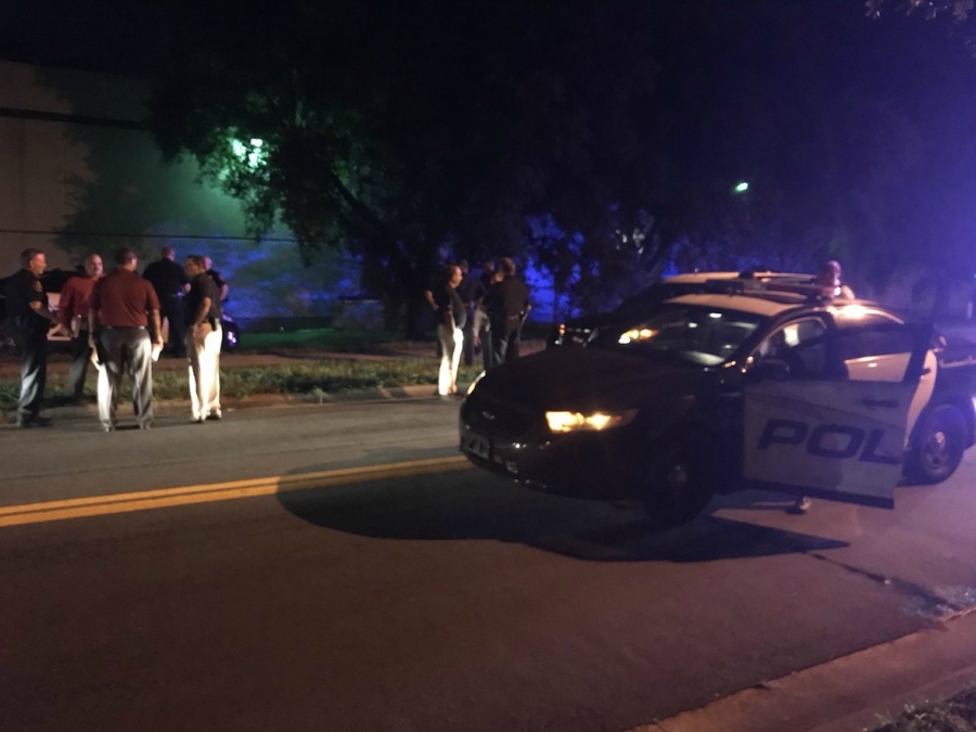 Armed carjacking suspect shot in officerinvolved shooting in Lakeland