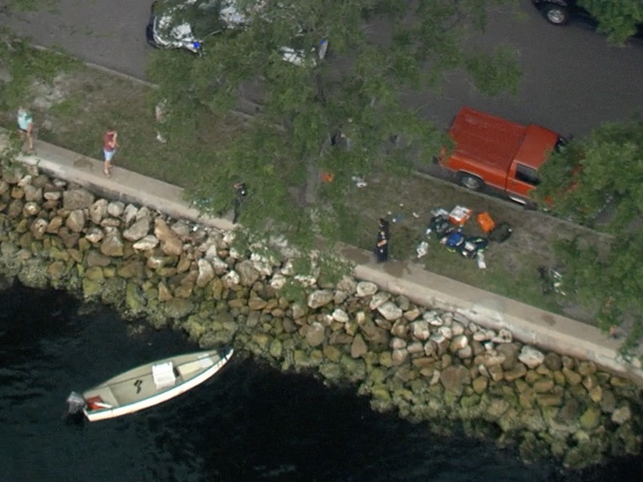 Boat crash near Davis Islands kills 1, seriously injures another WFTSTV