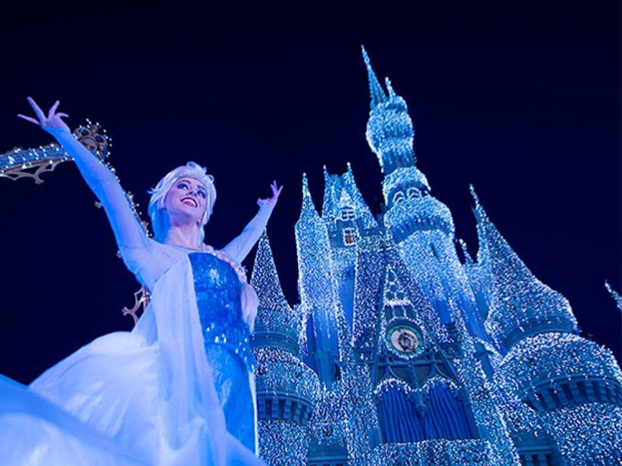 a frozen holiday wish disney world lights up castle at magic kingdom with frozen characters abcactionnewscom wfts tv - Disney World Christmas Lights a frozen holiday wish disney world lights up castle at magic kingdom with frozen characters abcactionnewscom wfts tv - Disney World Christmas Lights